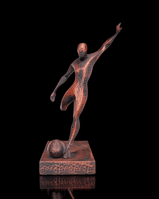1882 - Football Statue