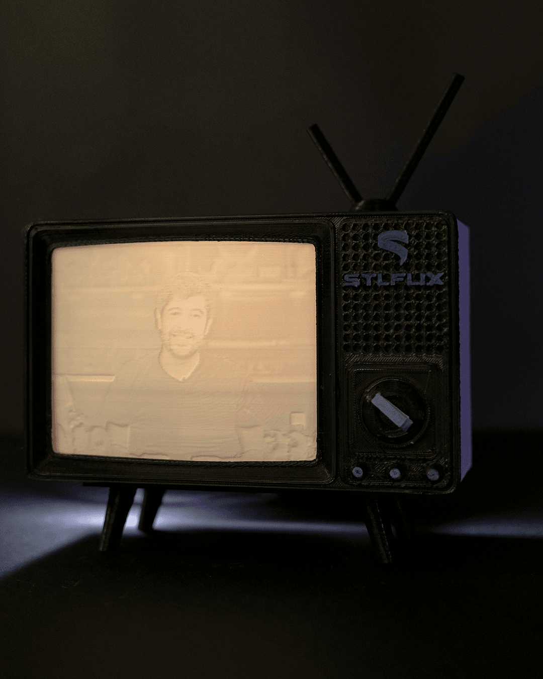 0285 - Lithophane Tube TV