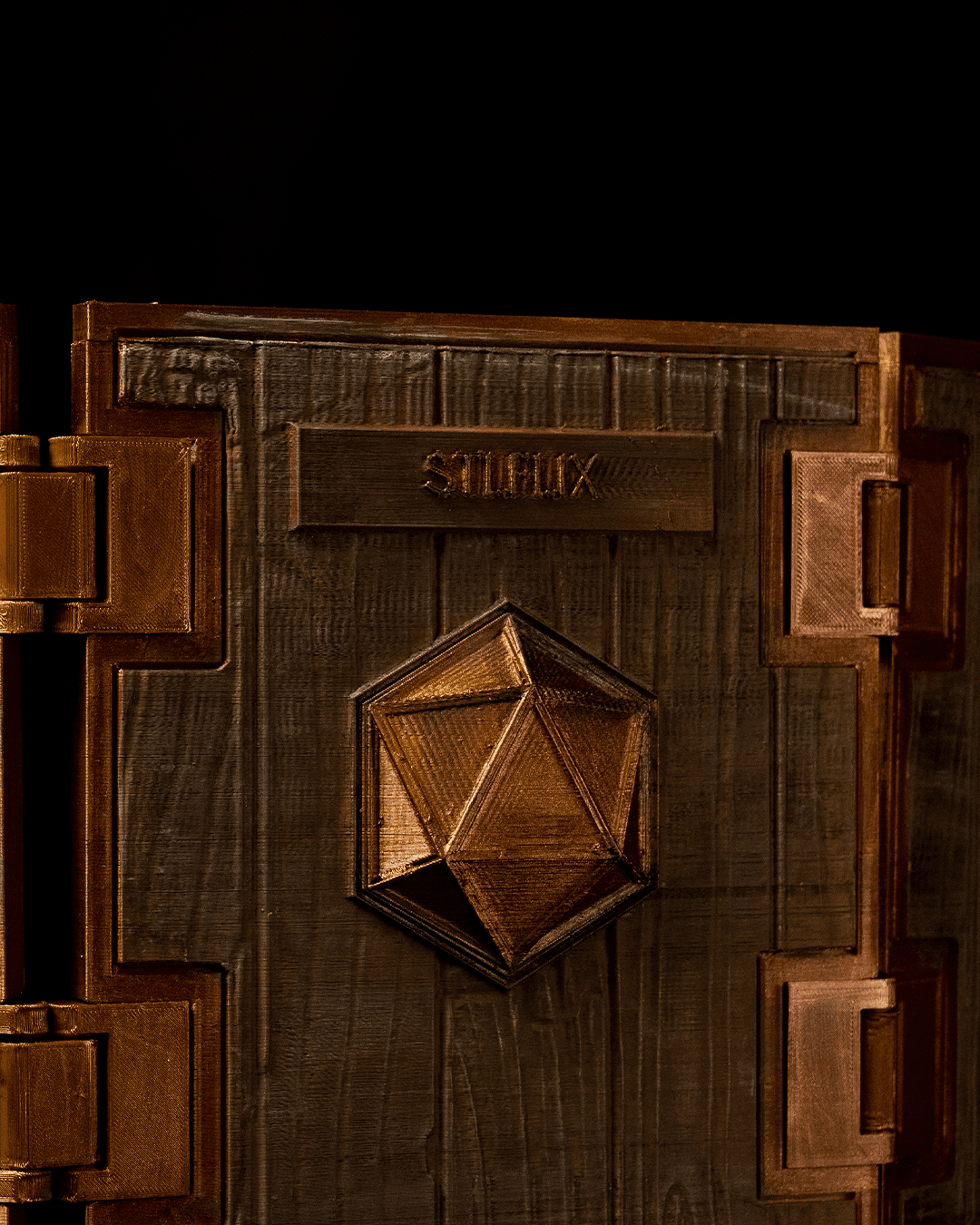 0261 - Customizable Dungeon Master Shield