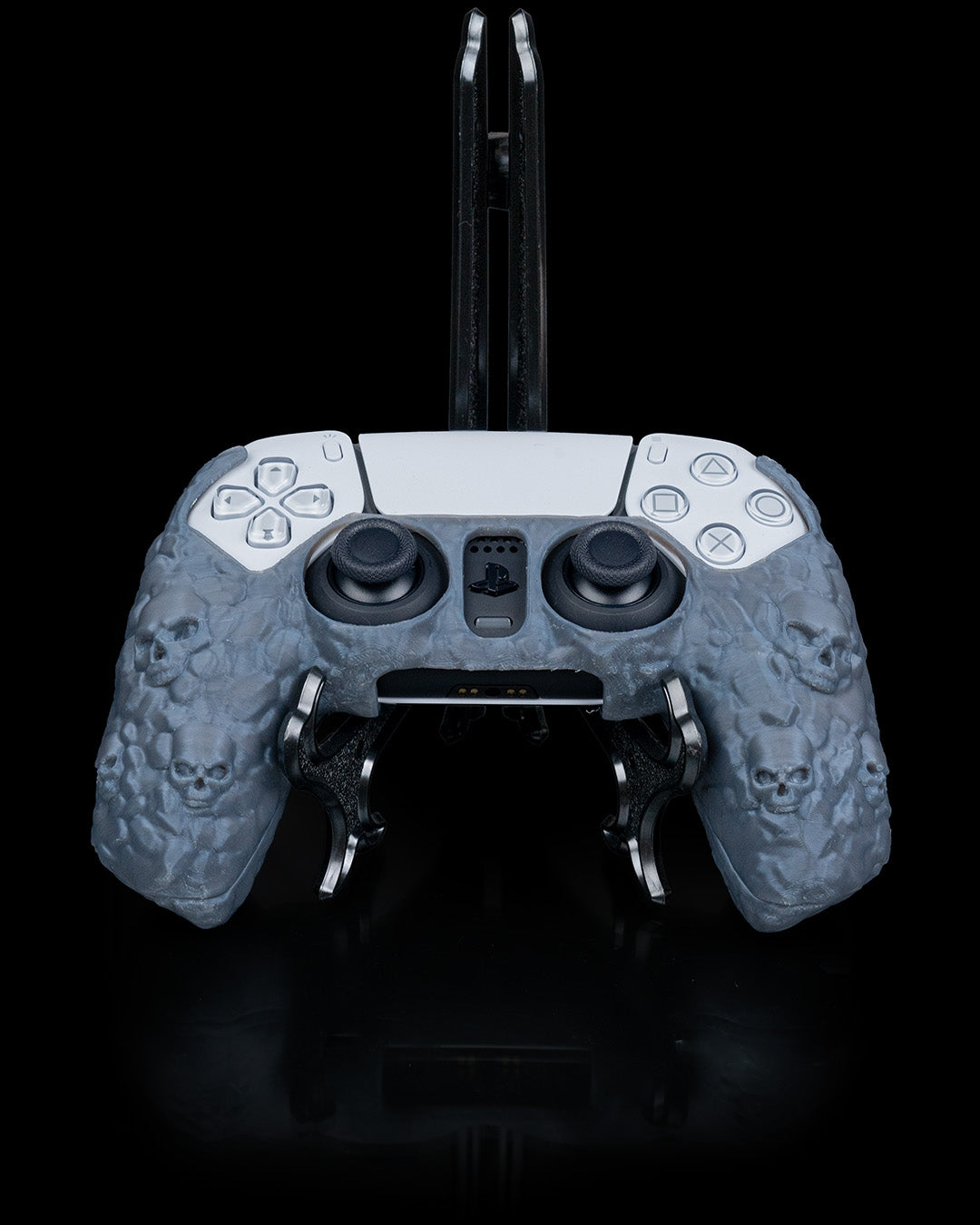2389 - Skulls Controller Cover