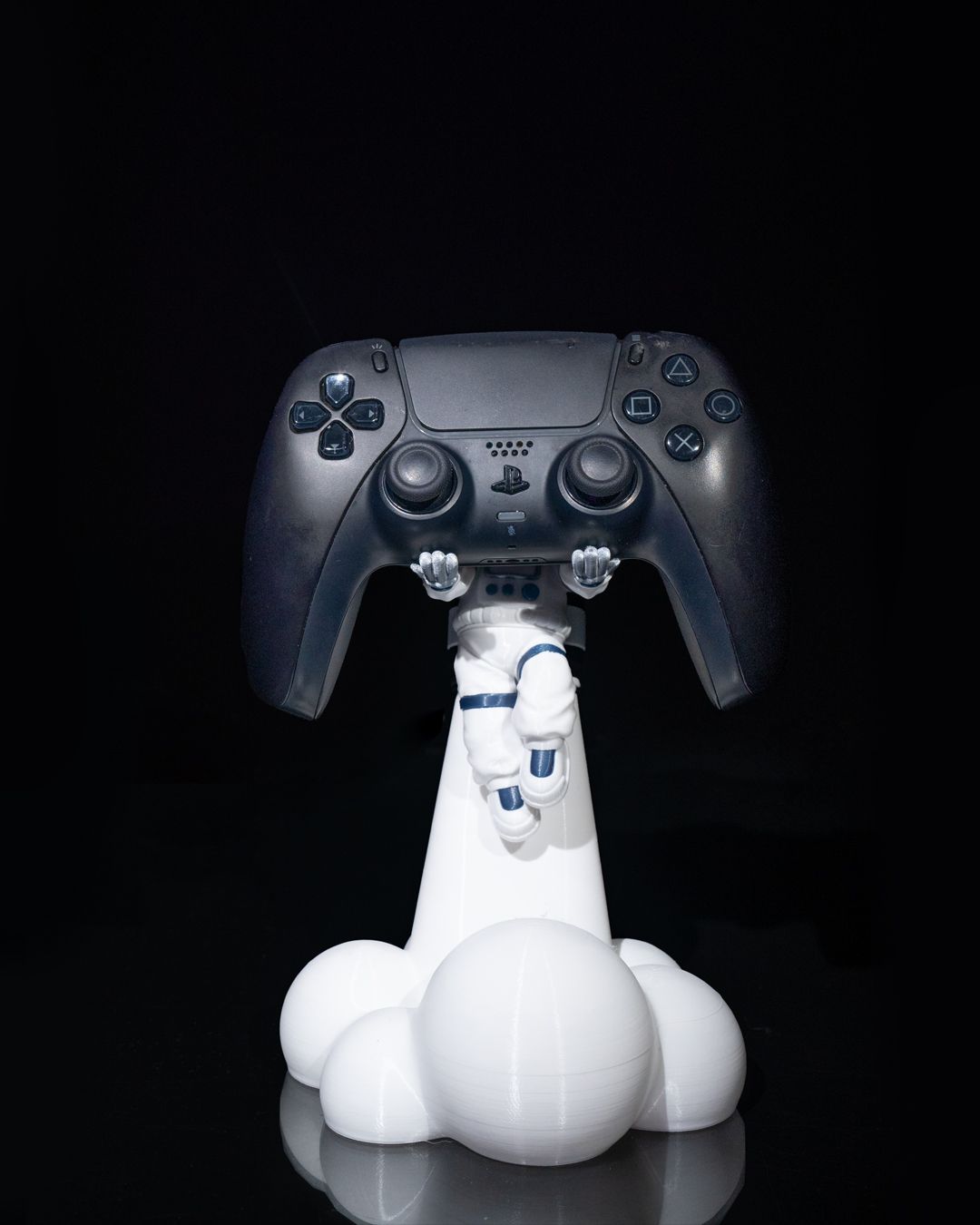 1364 - Astronaut Controller Holder