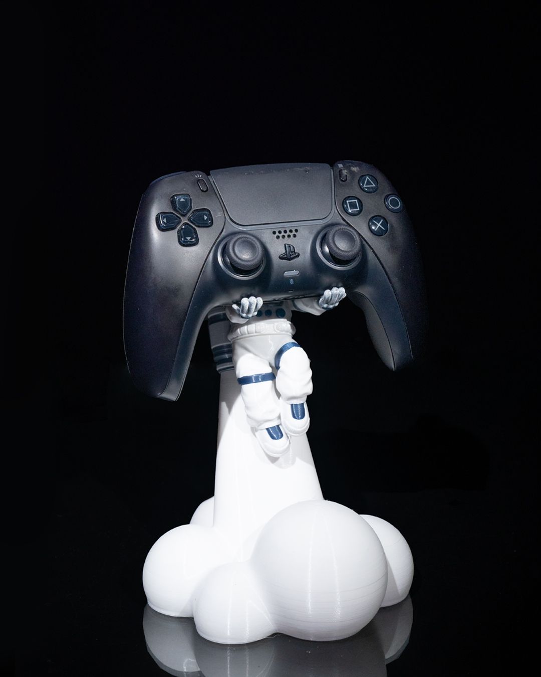 1364 - Astronaut Controller Holder