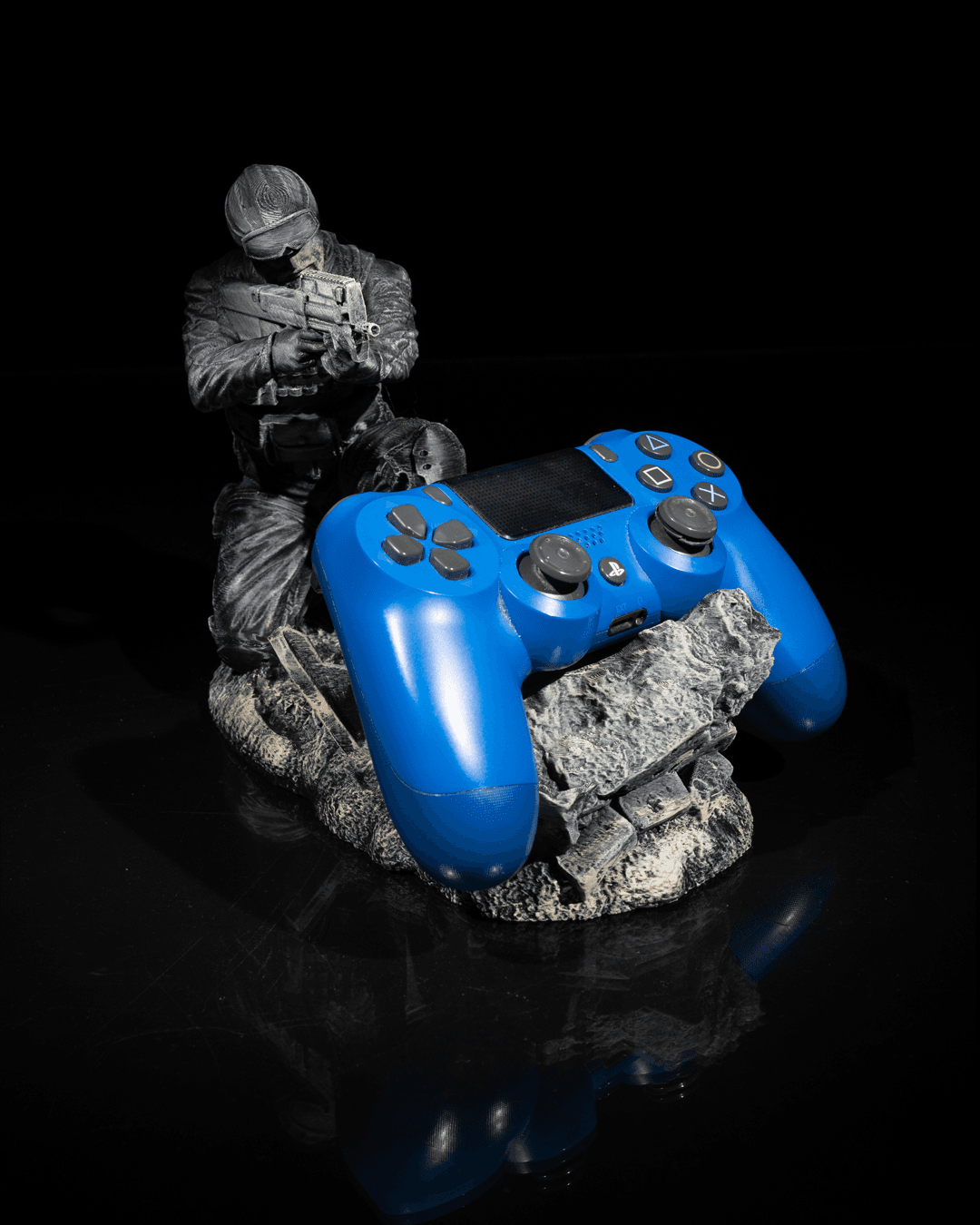 1681 - Barricade Controller Holder