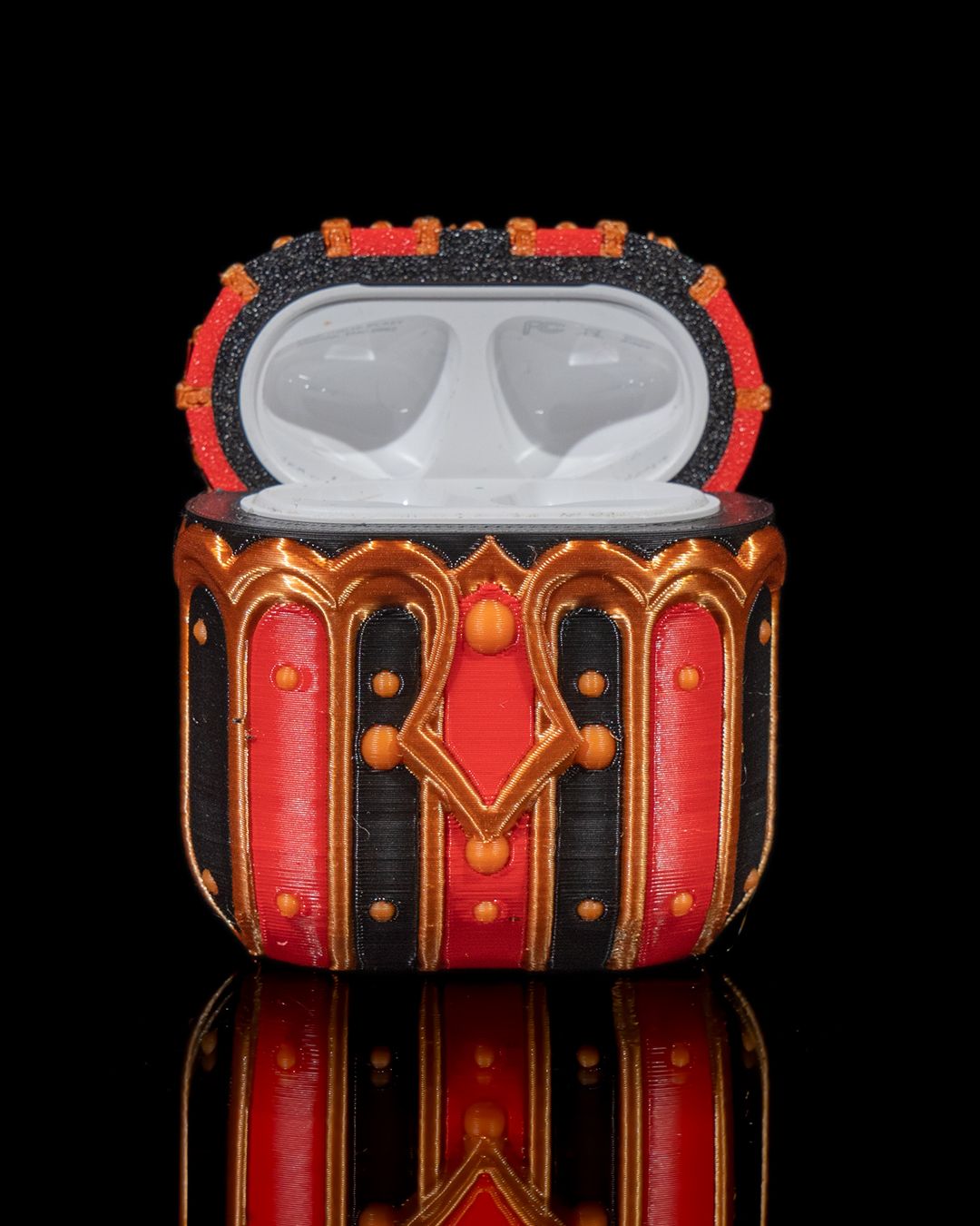1464 - Big Top Airpod Case