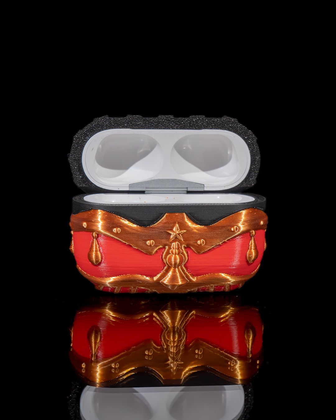 1464 - Big Top Airpod Case