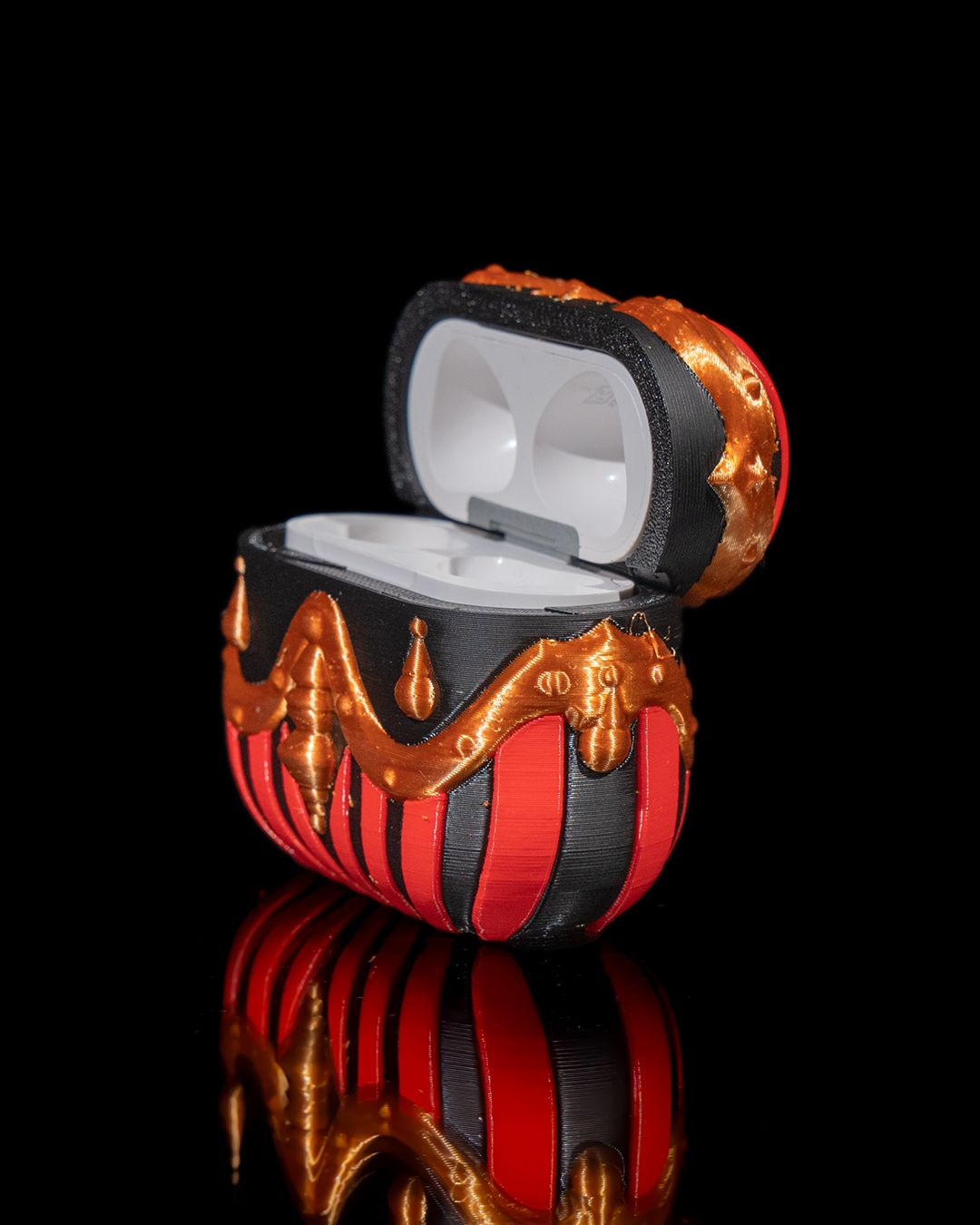 1464 - Big Top Airpod Case