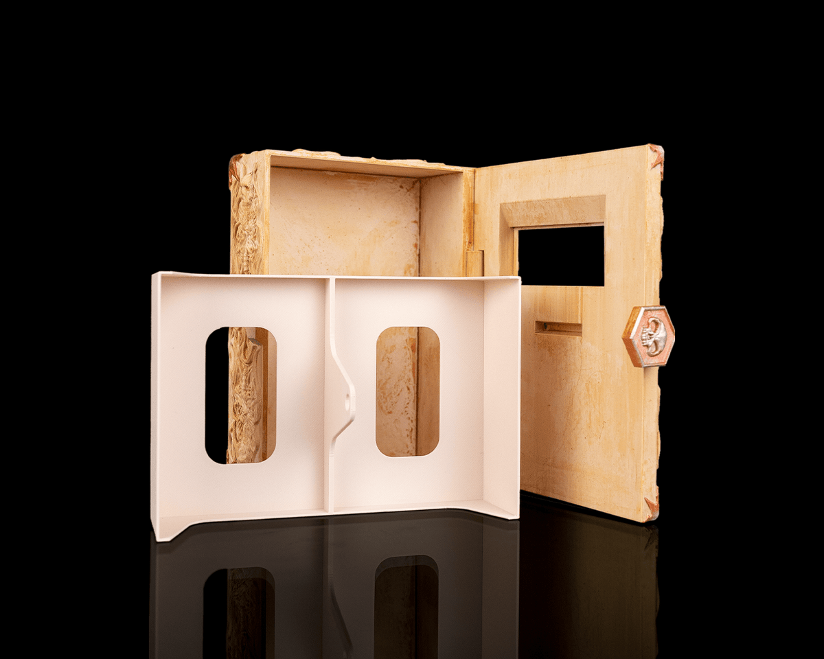 4084 - Bone Carving - Deck Box
