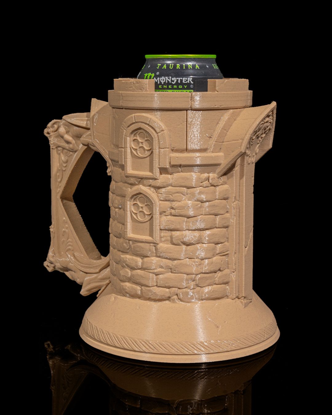 1677 - Boss Tower Can Holder