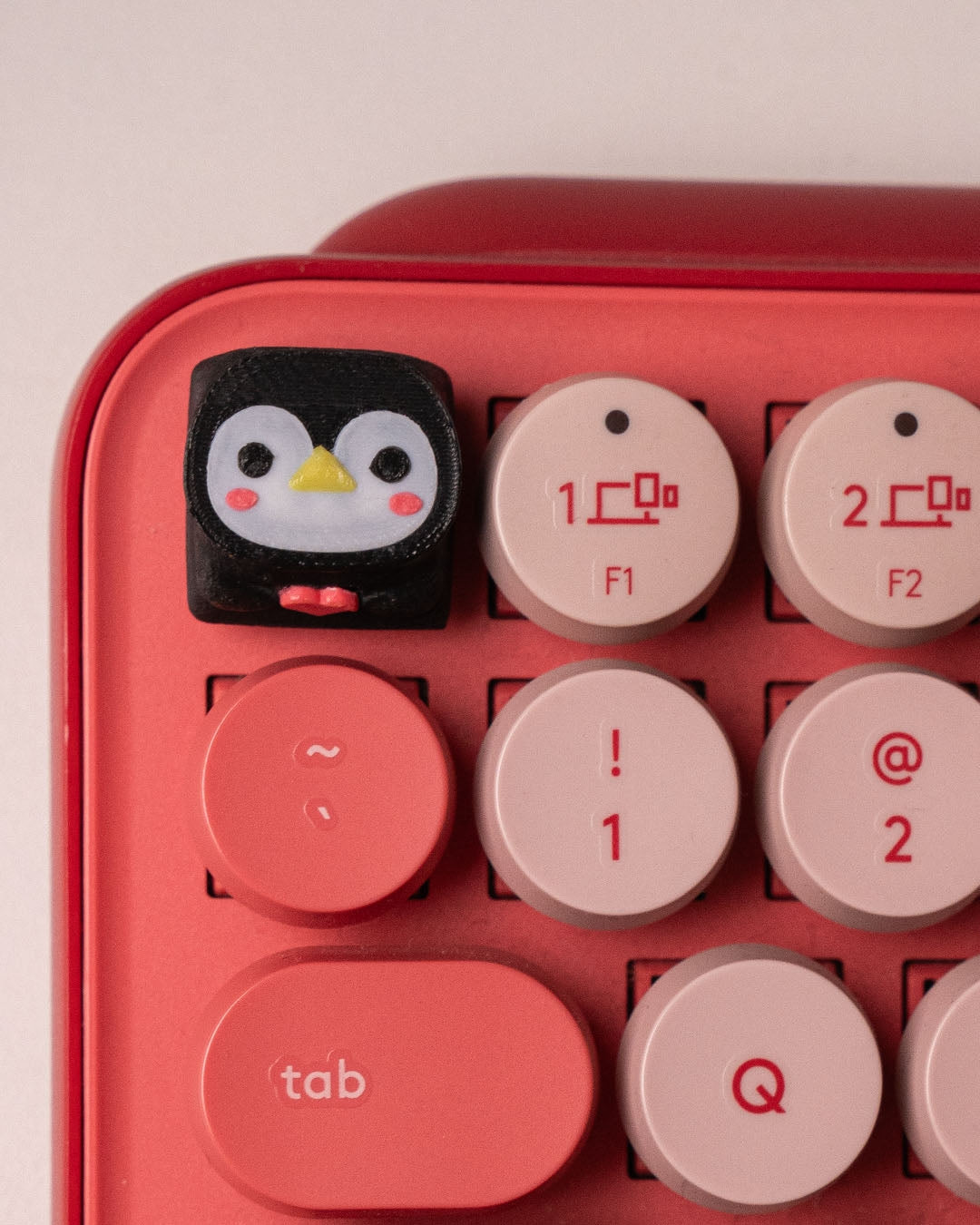 2214 - Classic Penguin Keycap
