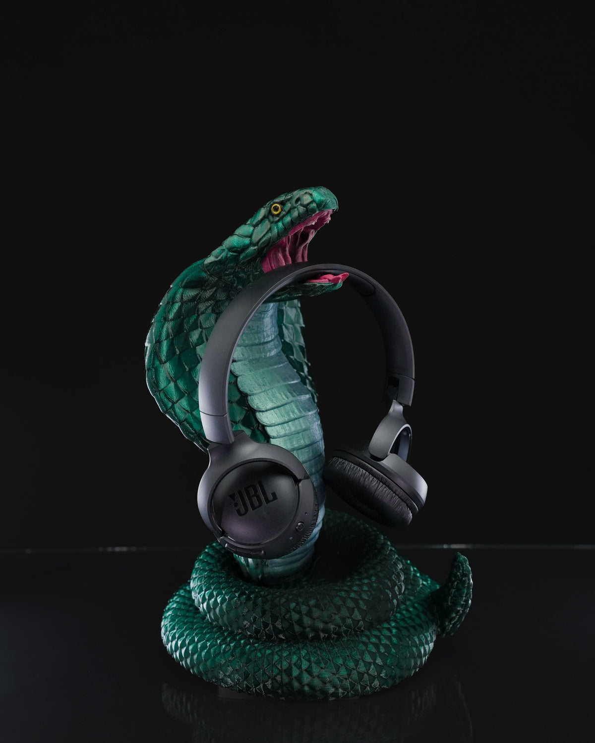 0771 - King Cobra Headphone Holder