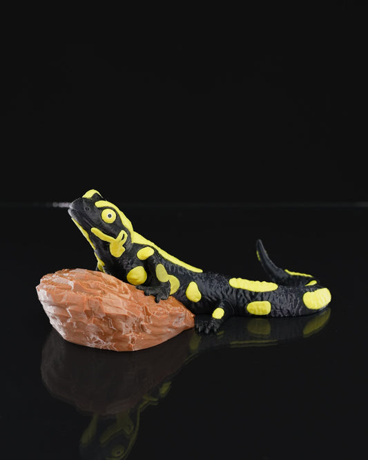 0773 - Salamander Statue