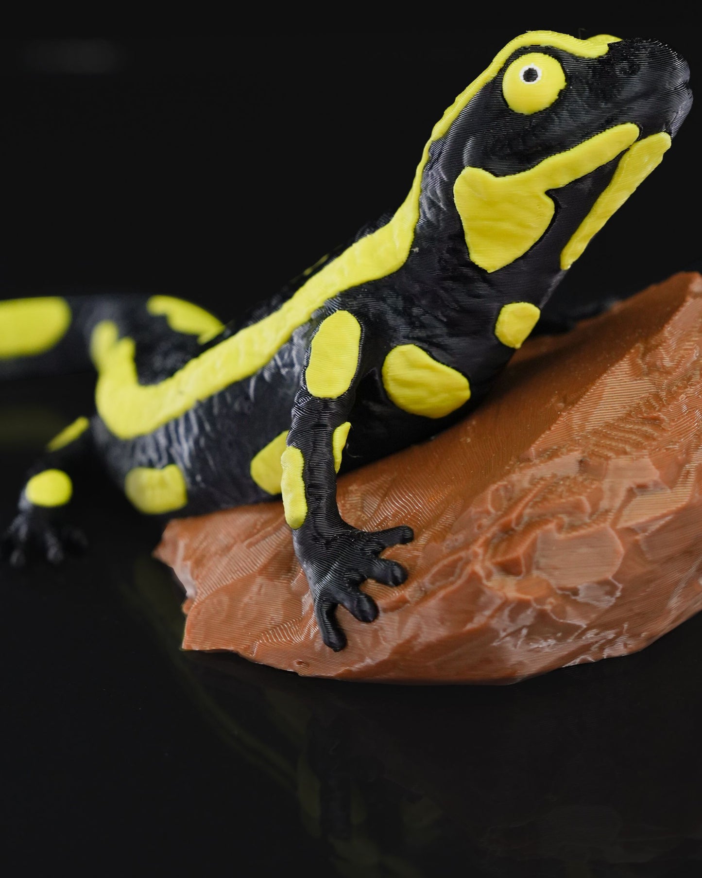 0773 - Salamander Statue