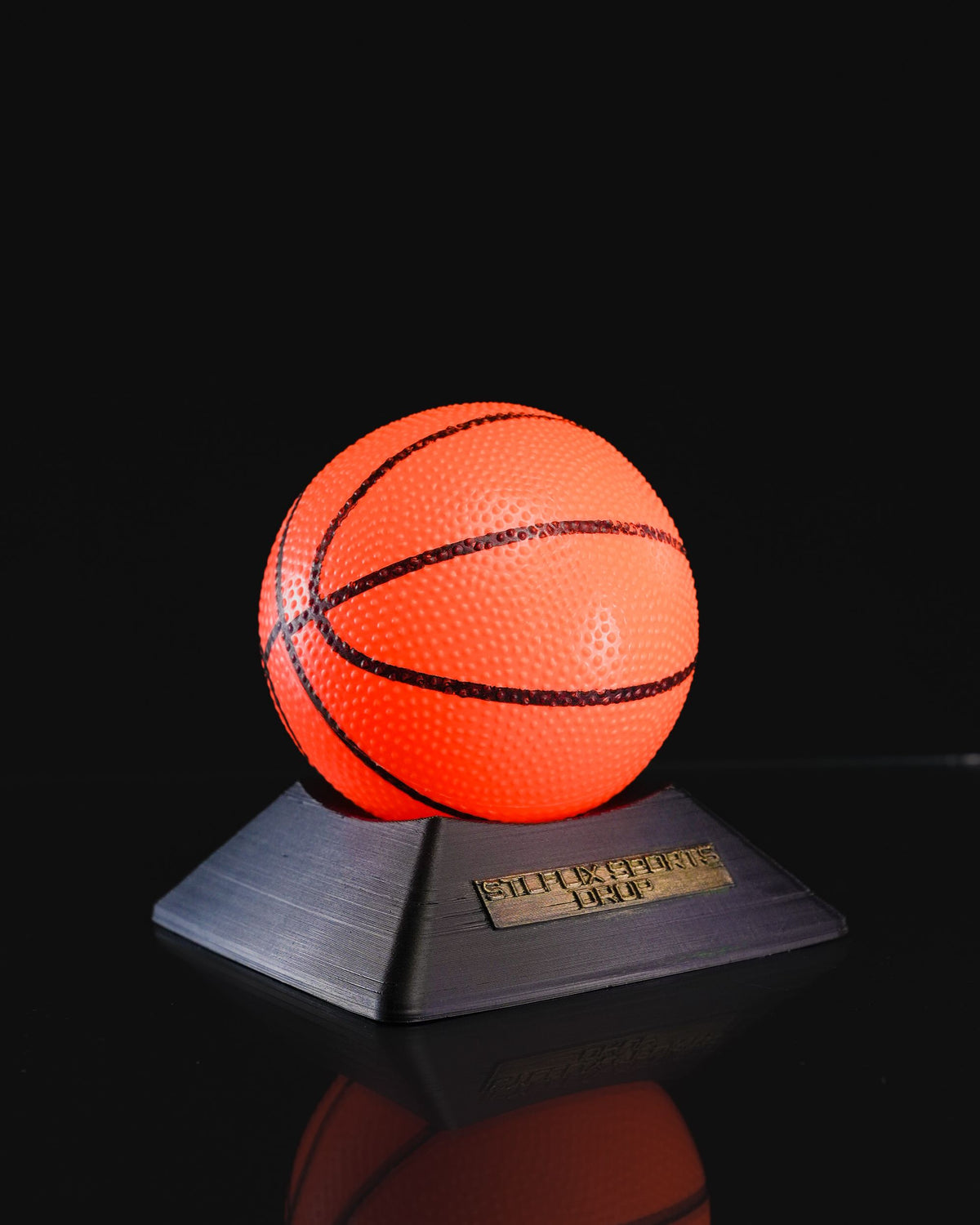 0759 - Customizable Ball Stand