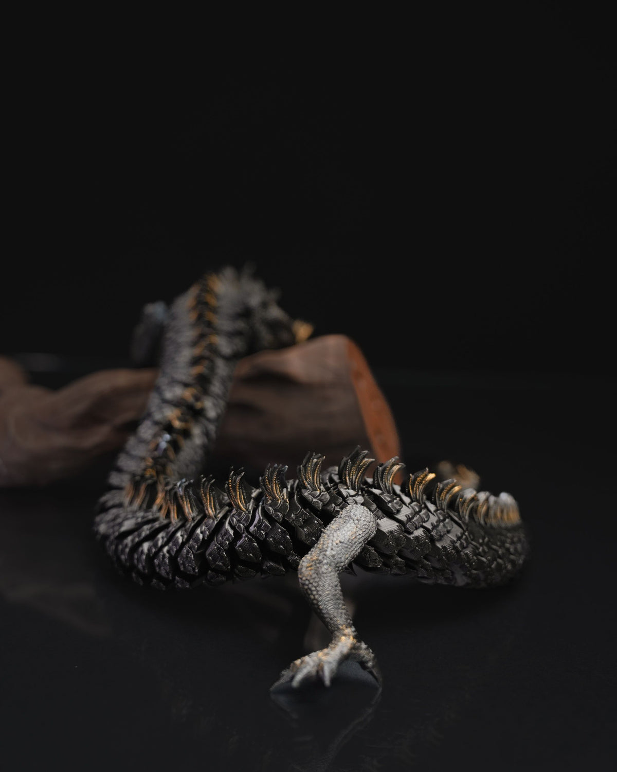 0776 - Articulated Looong