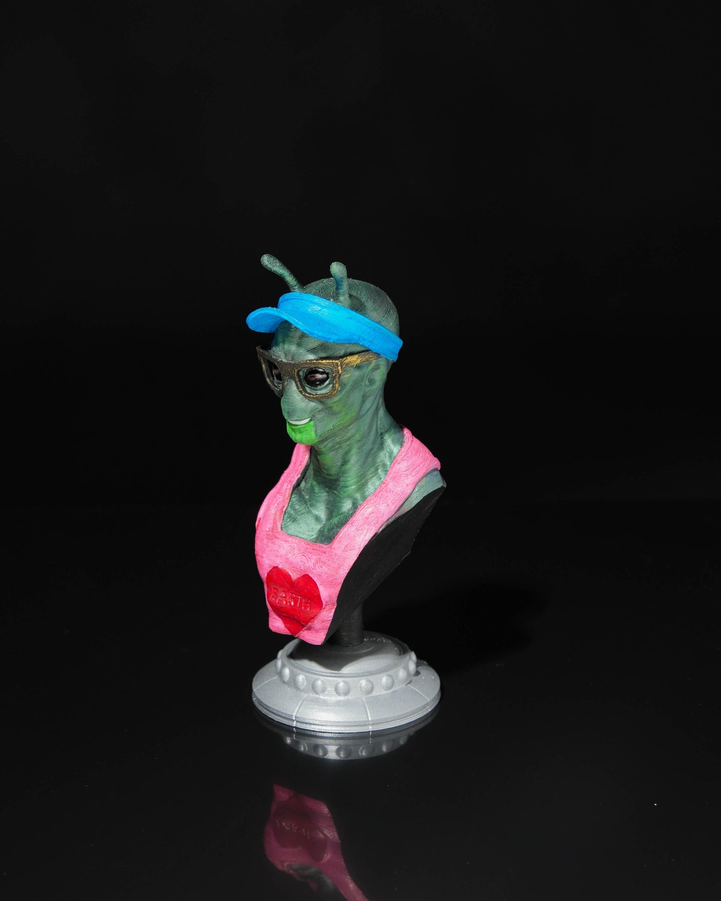 0494 - Alien Tourist Bust Kevin