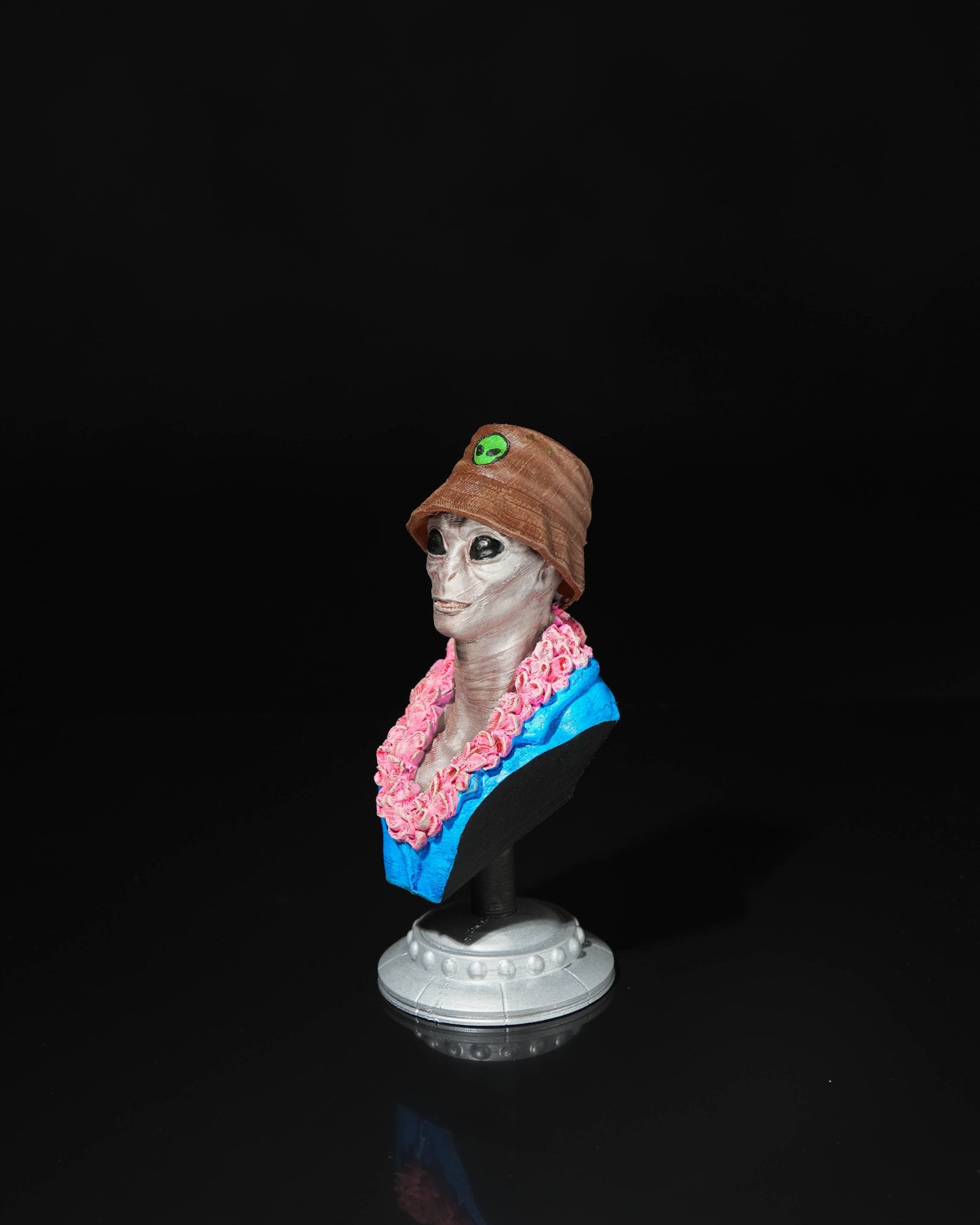 0492 - Alien Tourist Bust - Steve