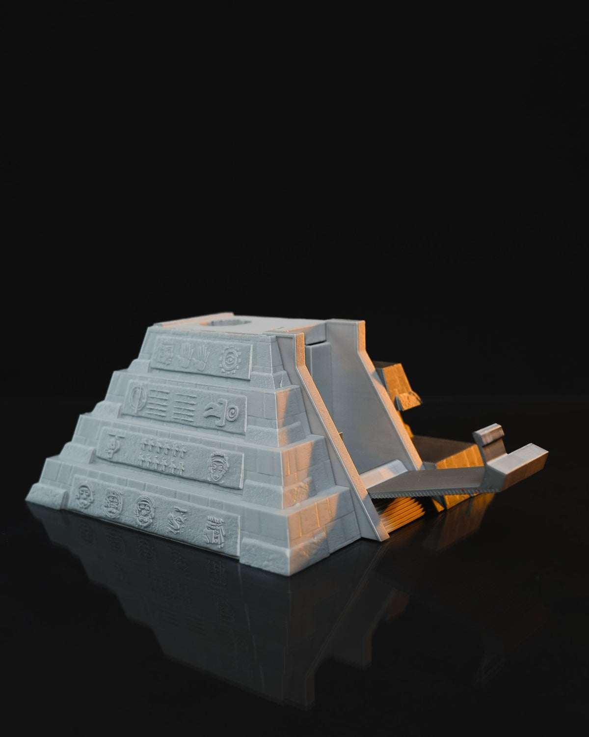 0822 - The Pyramid's Riddle Puzzle Box