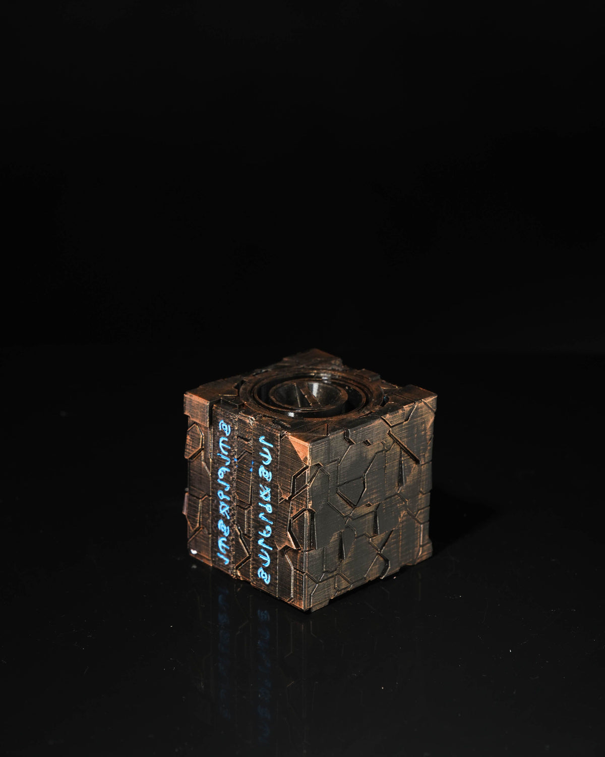 0503 - Alien Artifact Puzzle