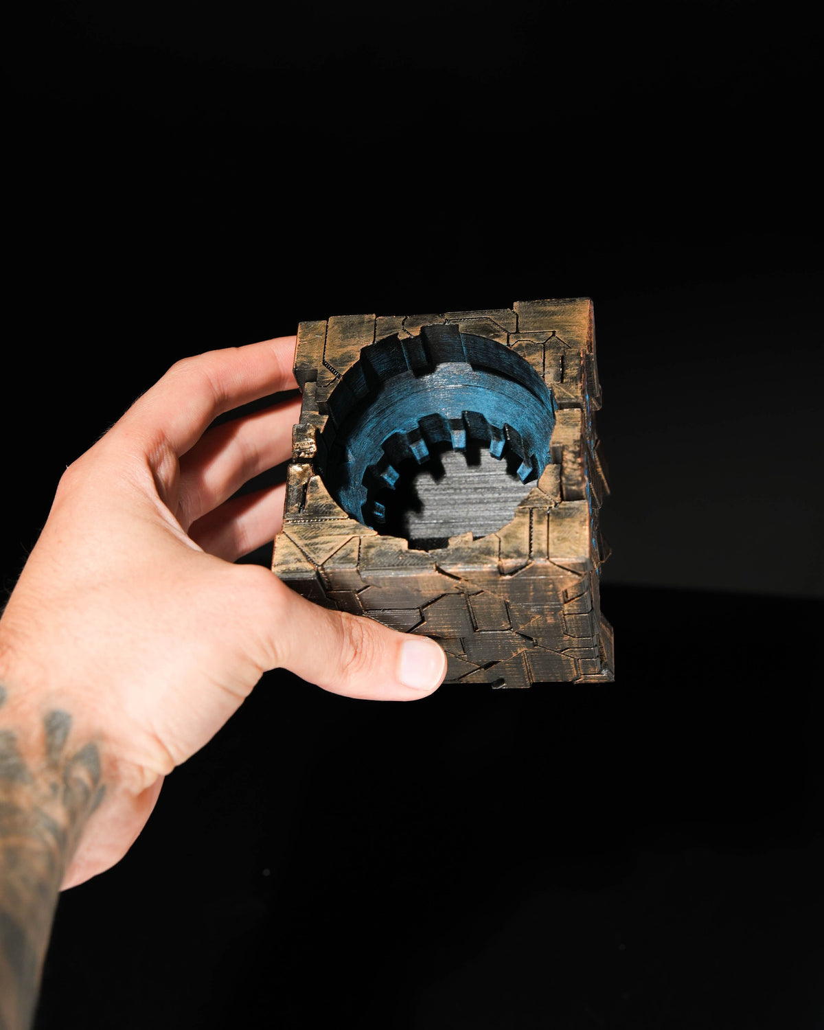 0503 - Alien Artifact Puzzle