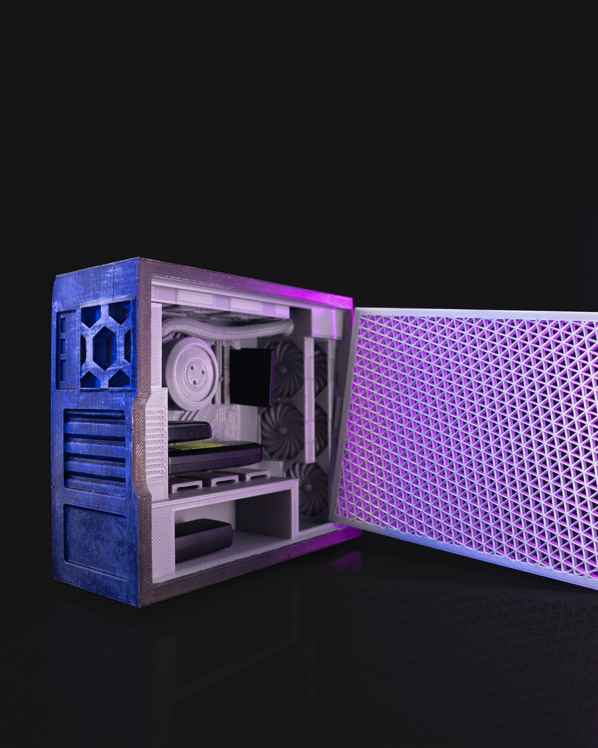 0601 - Gaming PC USB and SD Card Holder