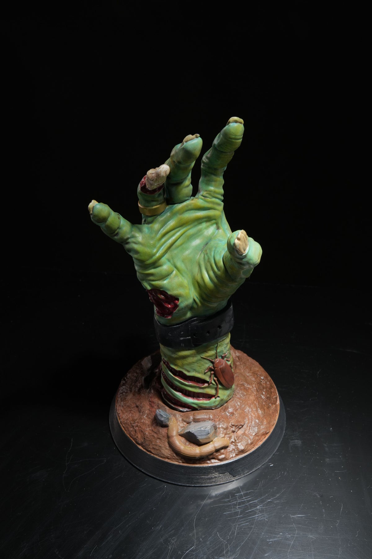0078 - Zombie Hand Controller Holder