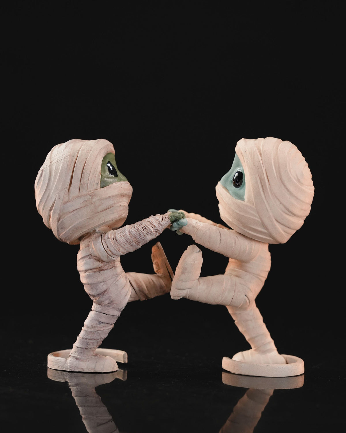 0620 - Clingy Mummy 2
