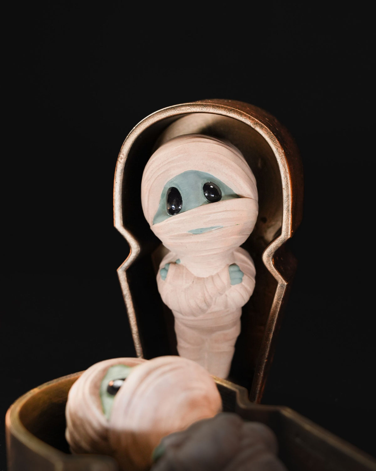 0619 - Clingy Mummy 1