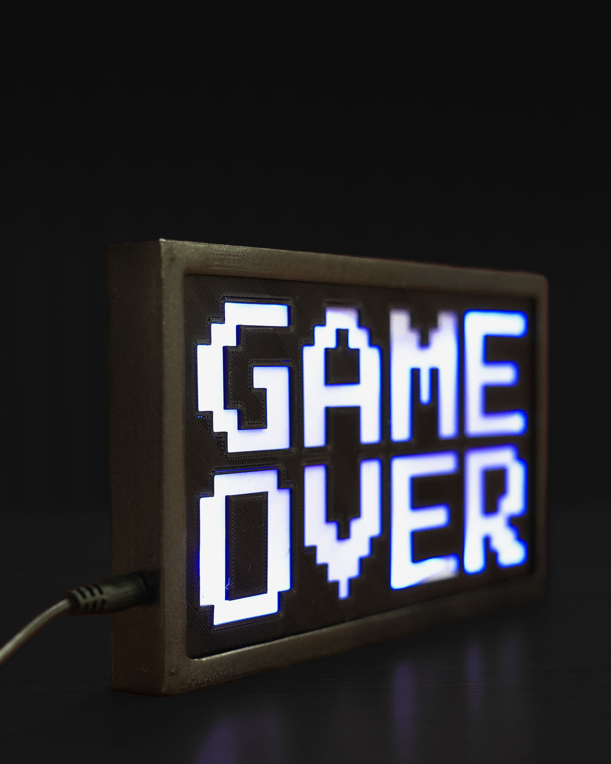 0637 - 8-Bit Customizable Lamp