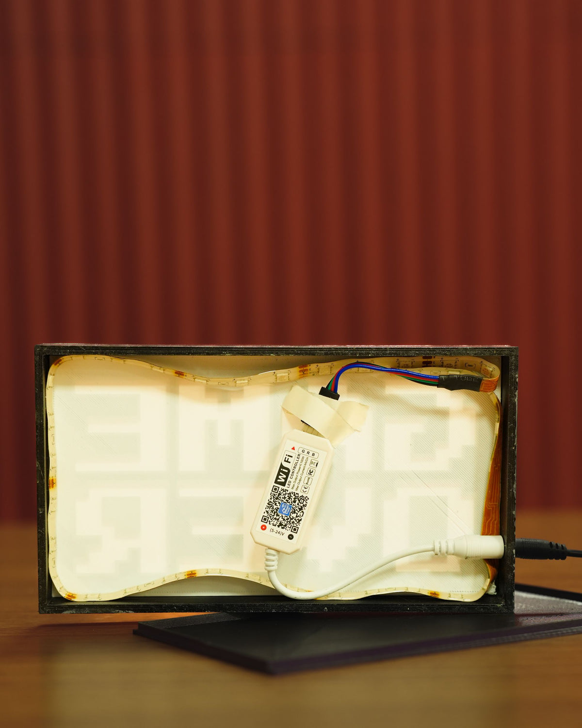 0637 - 8-Bit Customizable Lamp