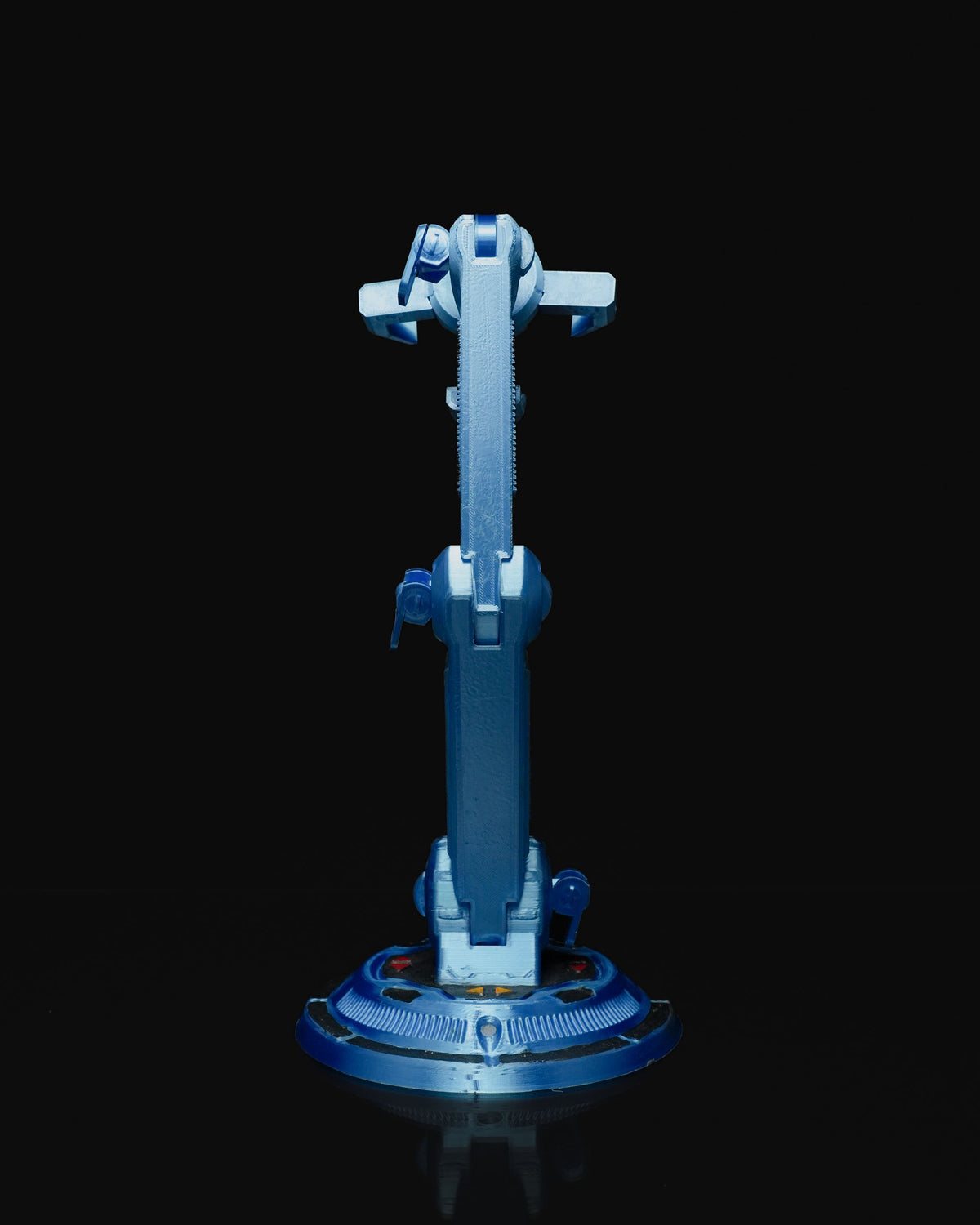 0698 - Robot Claw Phone Holder