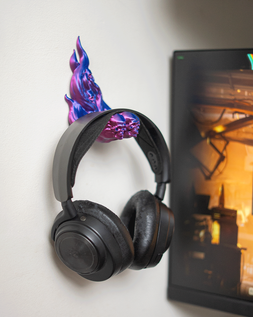 3807 - Dark Ember - Headphone Holder