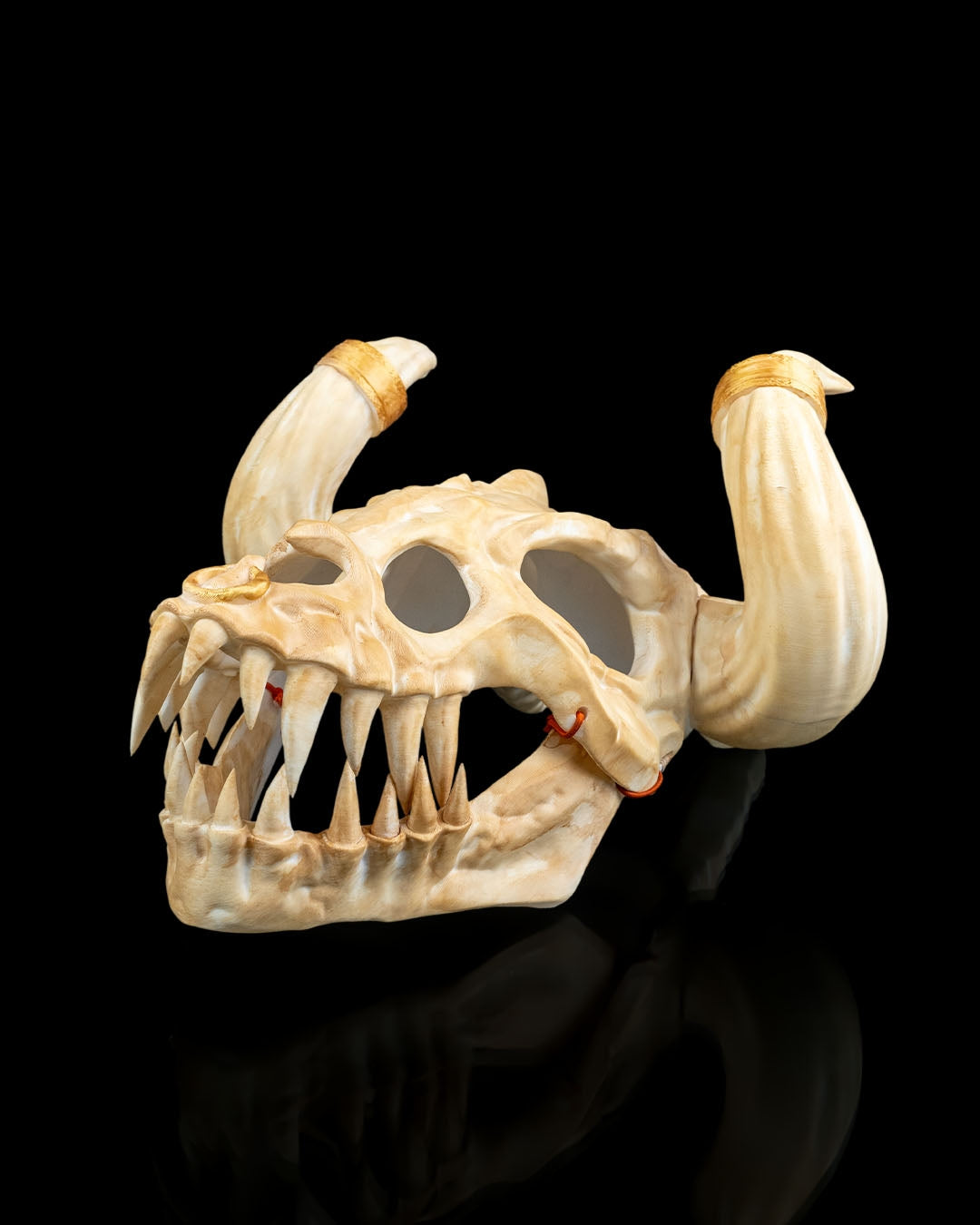 2593 - Dragon Slayer Helmet