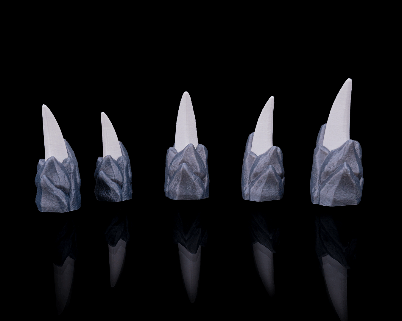 2852 - Dragon's Heir Claws