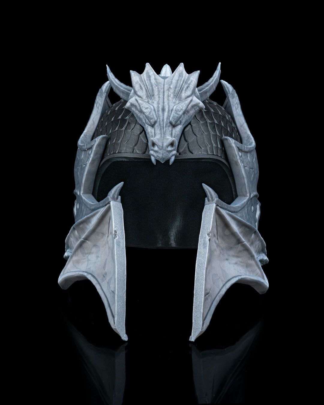 2598 - Dragonkeeper Knight Helmet