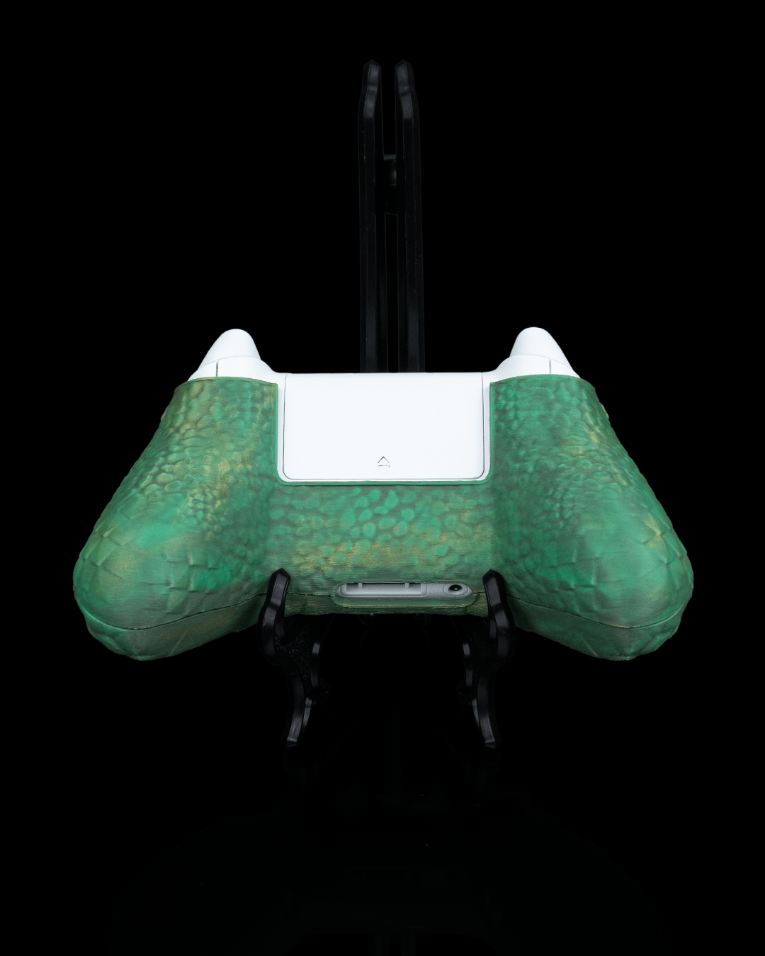 2388 - Dragonscale Controller Cover