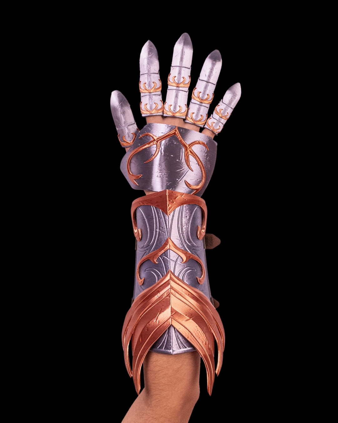 2851 - Elf Knight Gauntlet & Vambrace