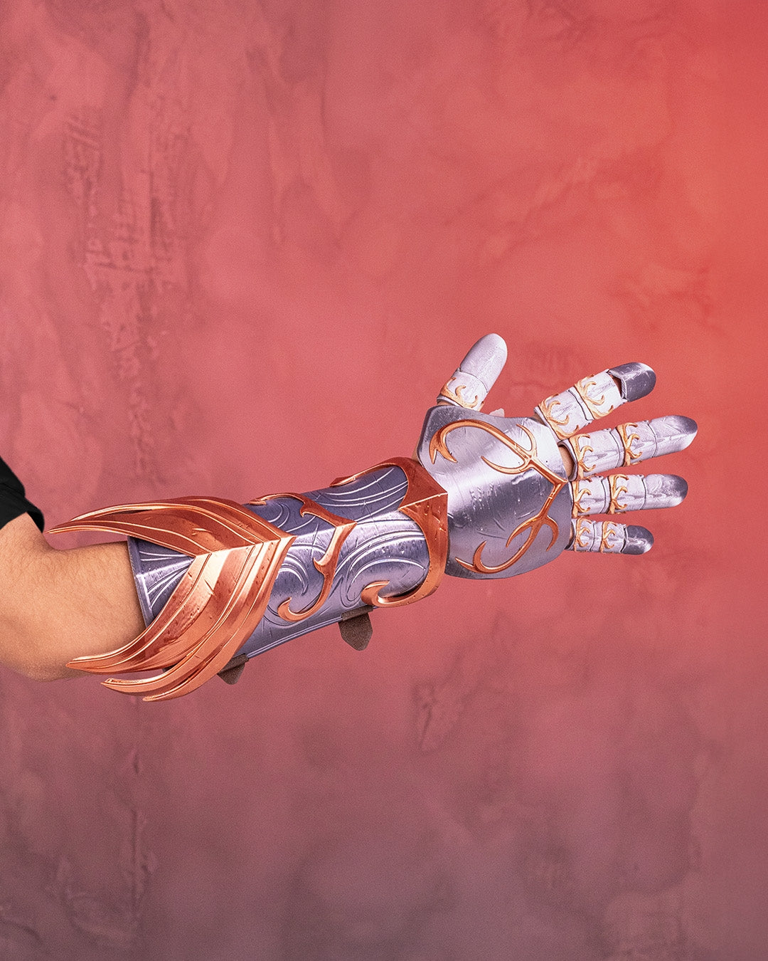 2851 - Elf Knight Gauntlet & Vambrace