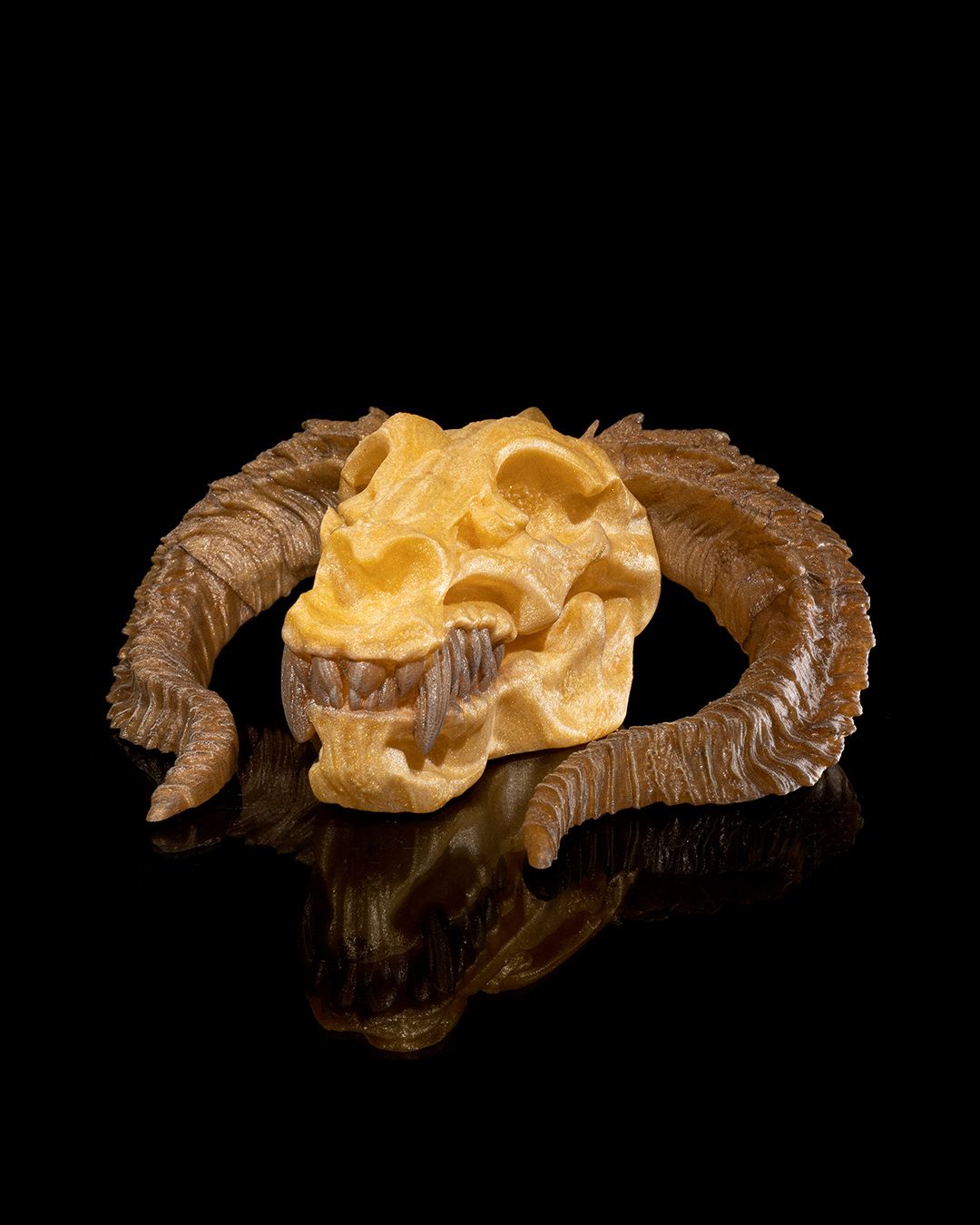 1597 - Gold Dragon Skull