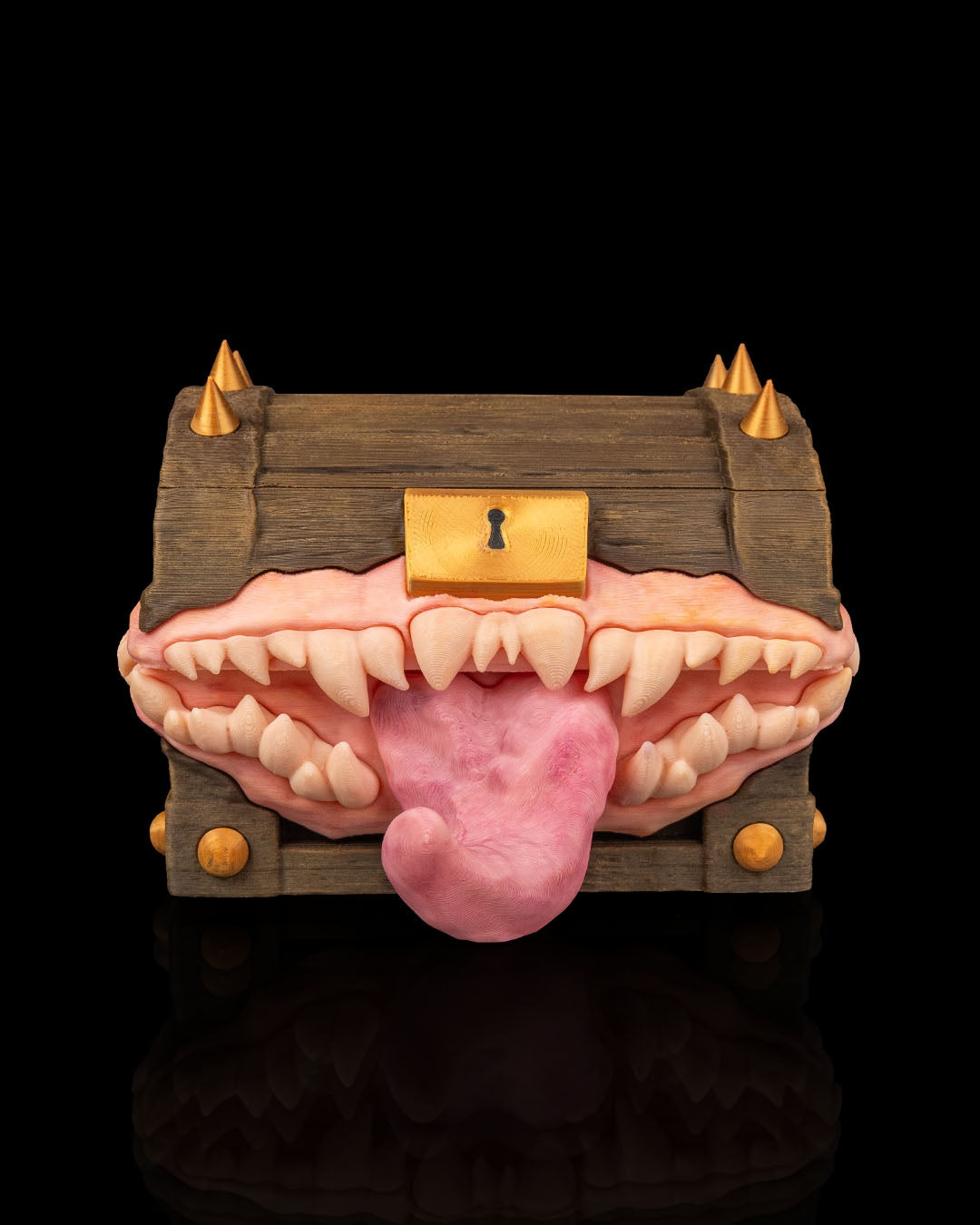 3166 - Greedy Chest - Deck Box
