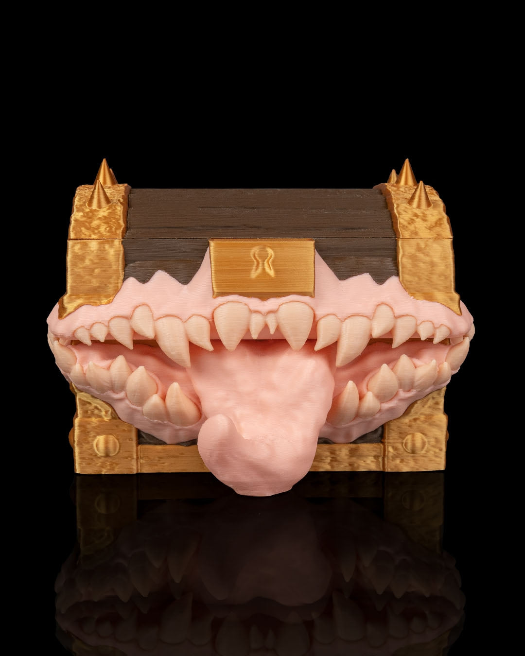 3166 - Greedy Chest - Deck Box