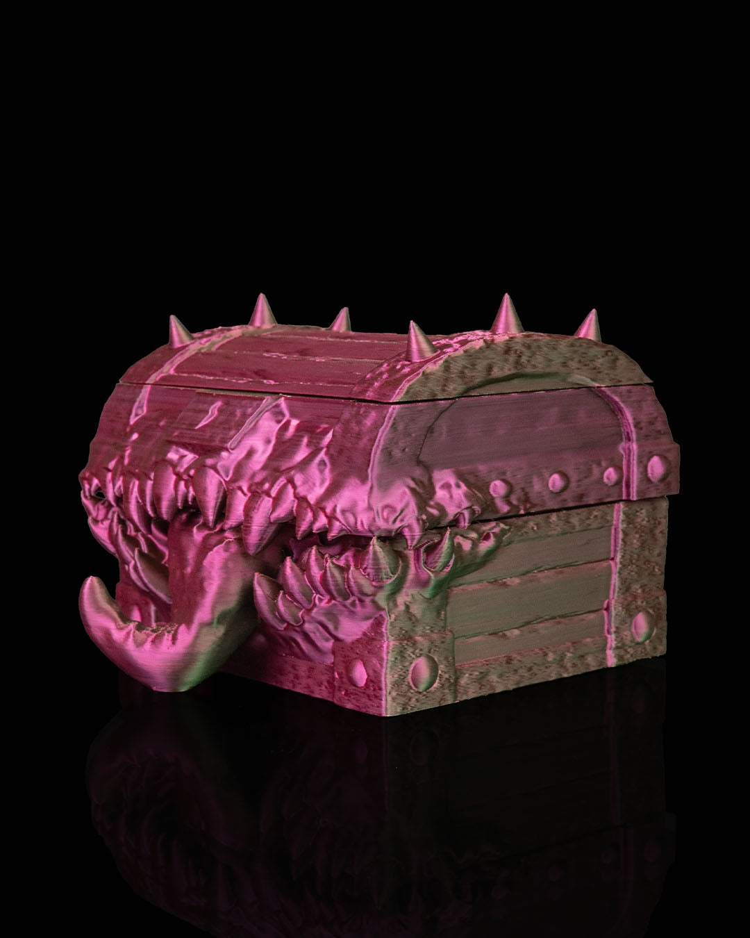 3166 - Greedy Chest - Deck Box