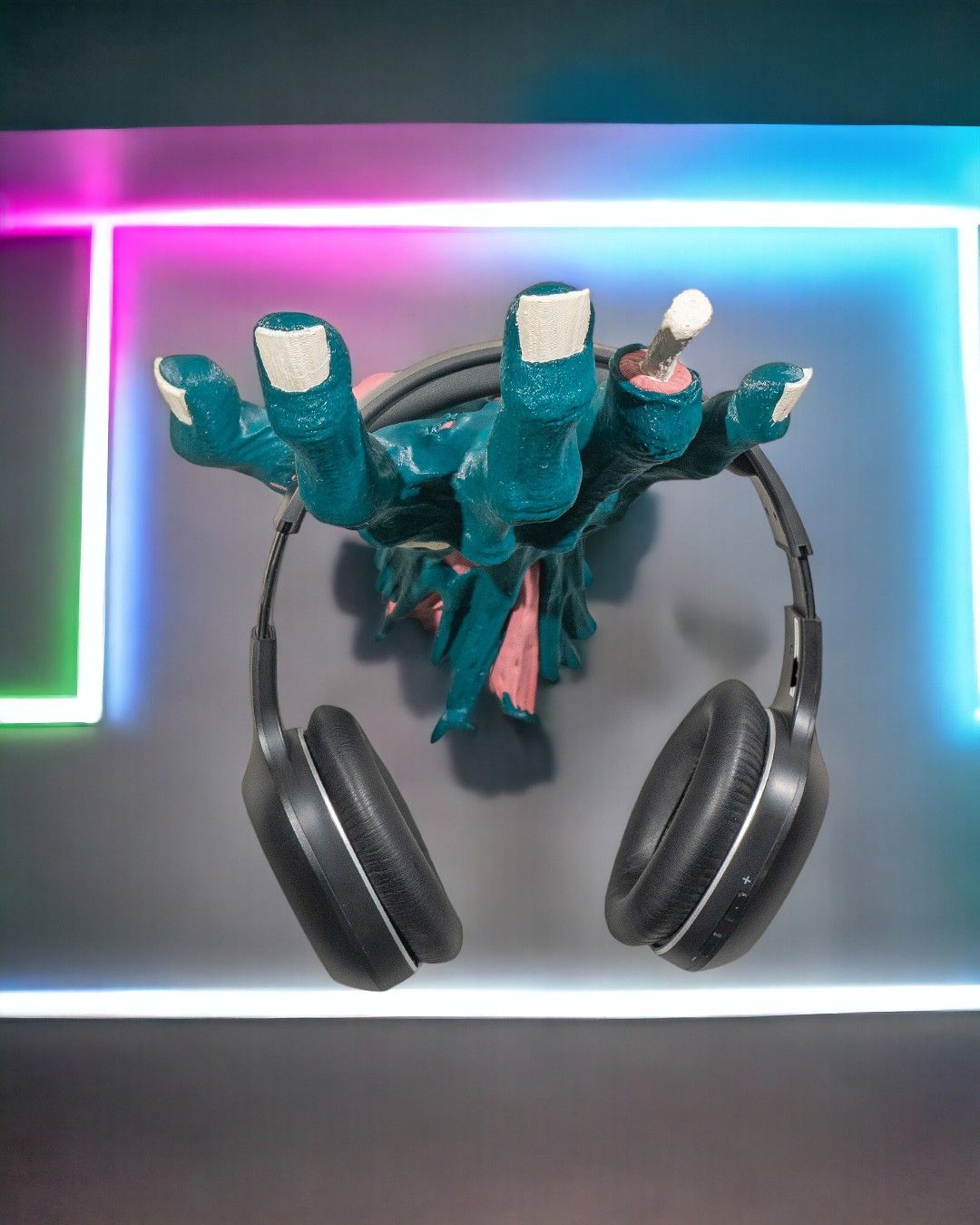 1560 - Hand from Beyond Headphone Holder