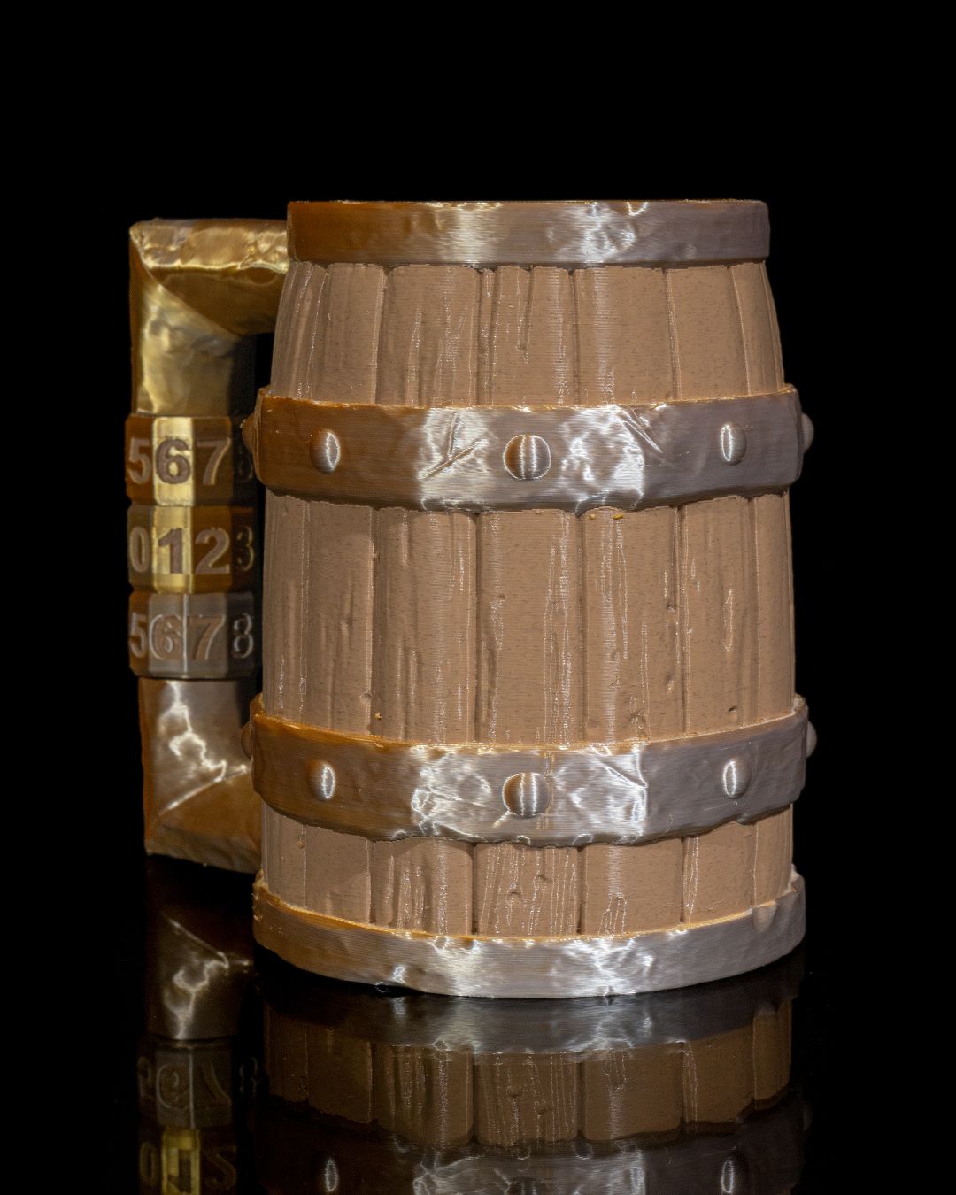 1676 - Keg o’ Beer Can Holder