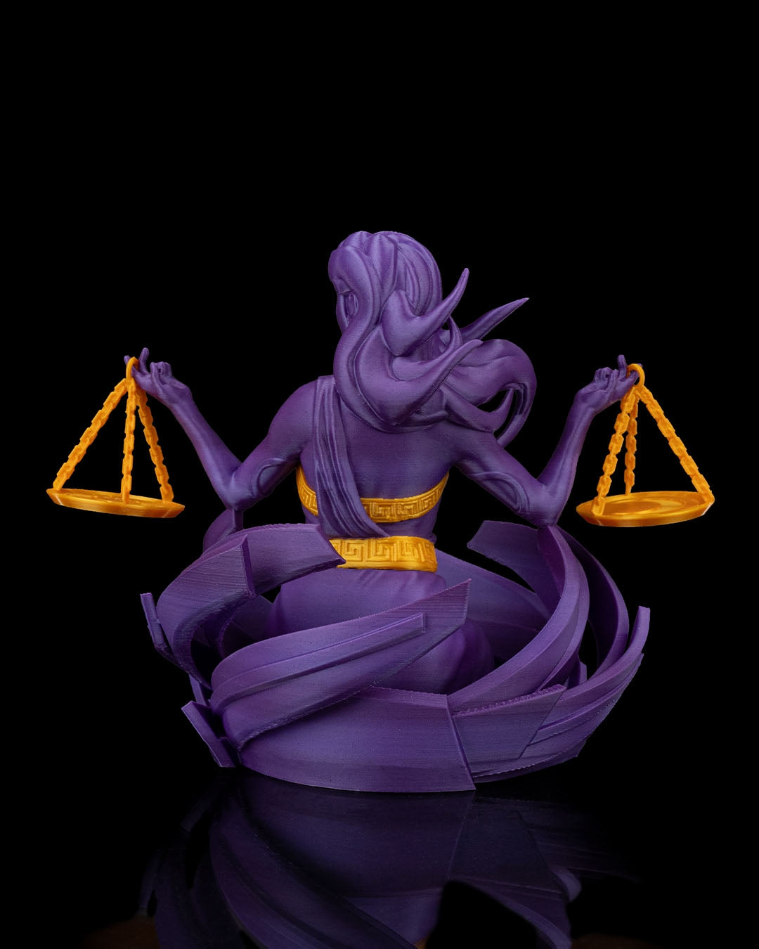 2231 - Libra Statue