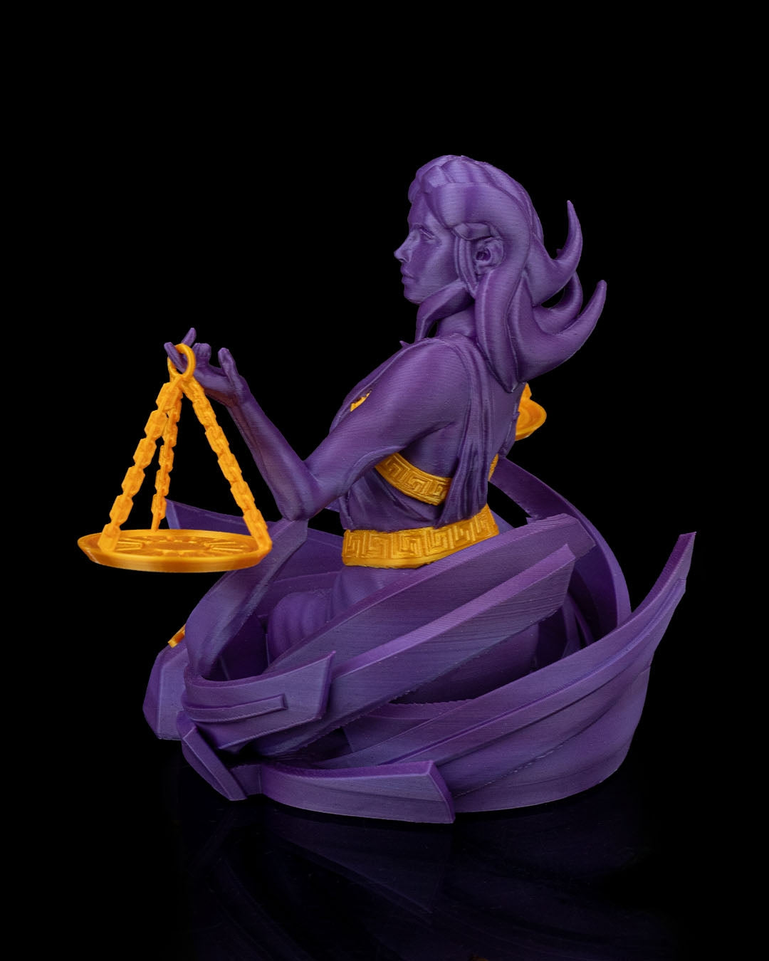 2231 - Libra Statue