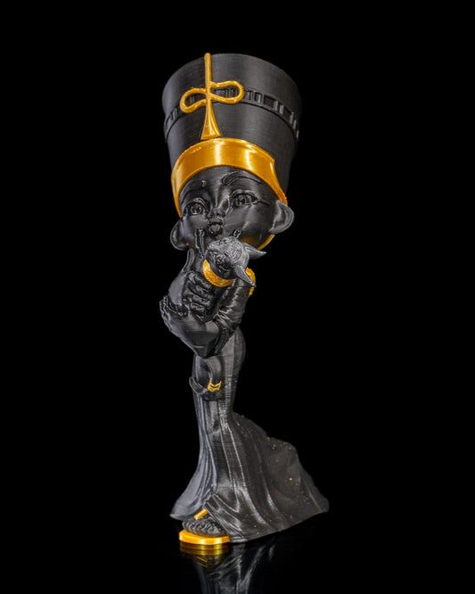 1550 - Nefertiti Cat Lady of Egypt