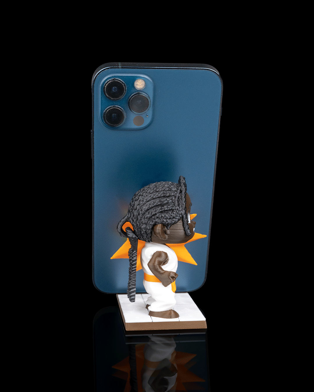 2953 - Punchline Phone Holder