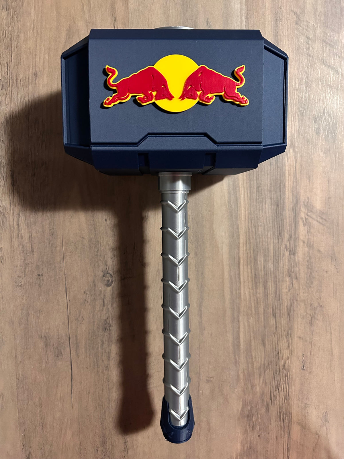 Hammer - Red Bull