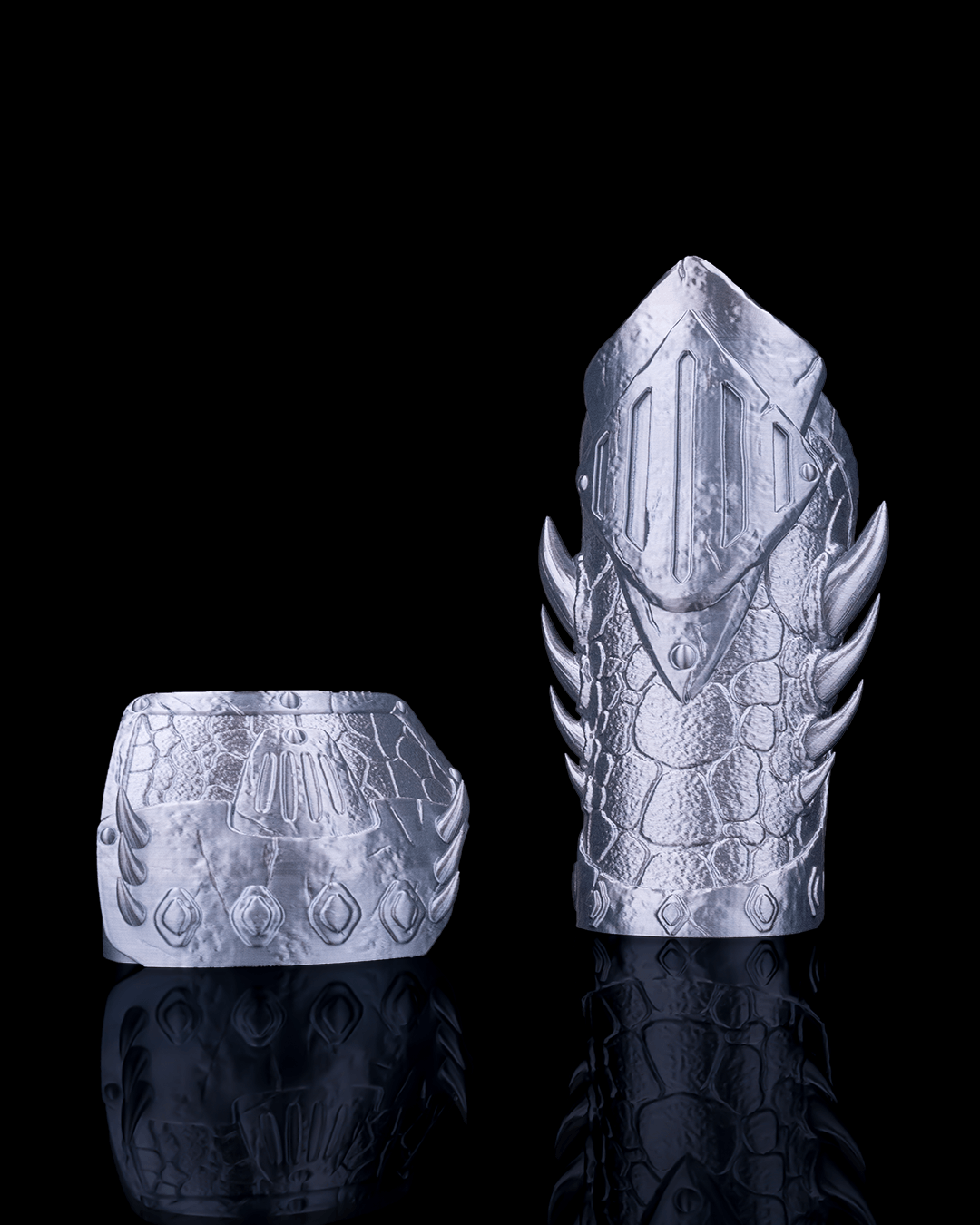 2853 - Scaled Barbarian Gauntlet and Vambrace