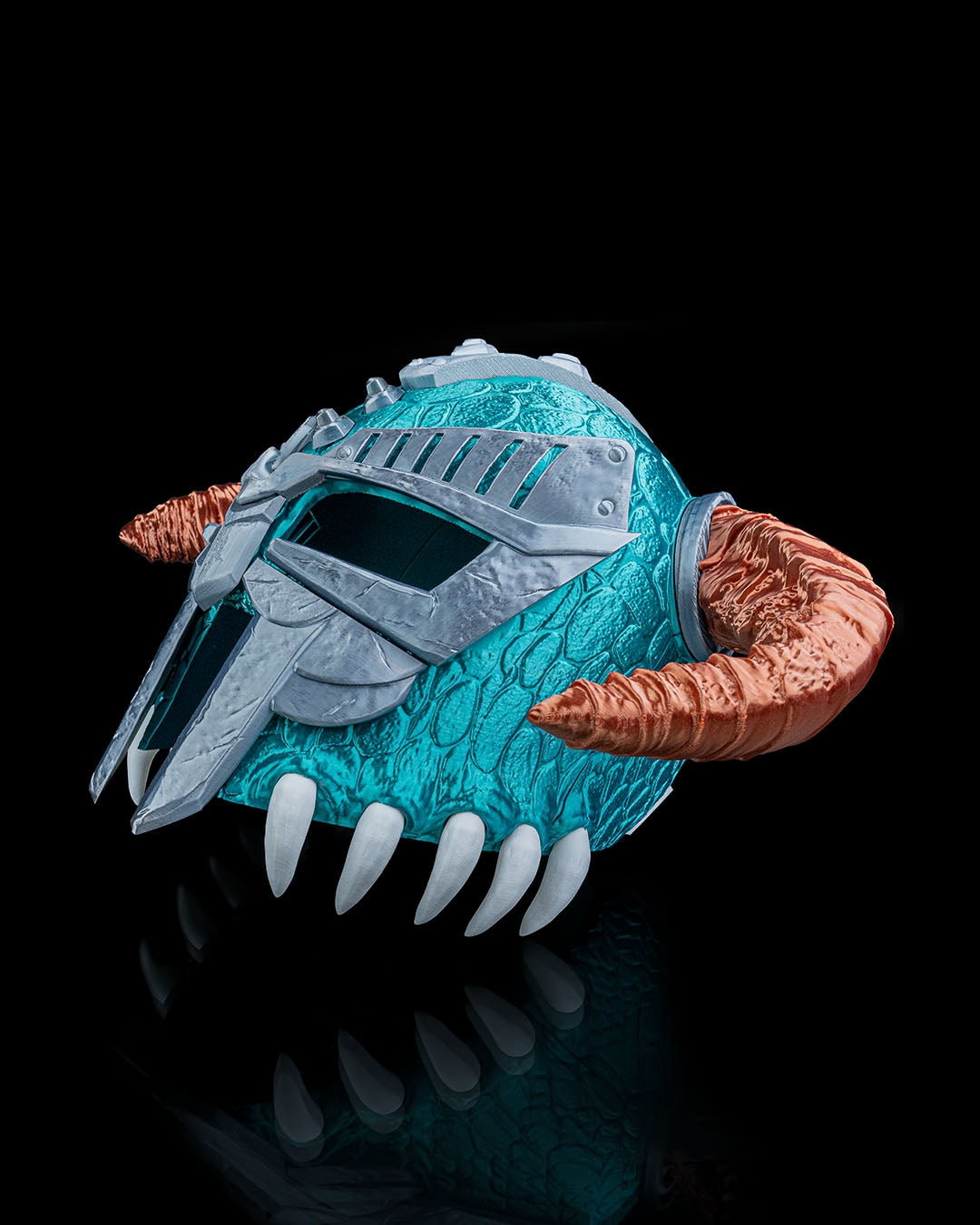 2599 - Scaled Barbarian Helmet